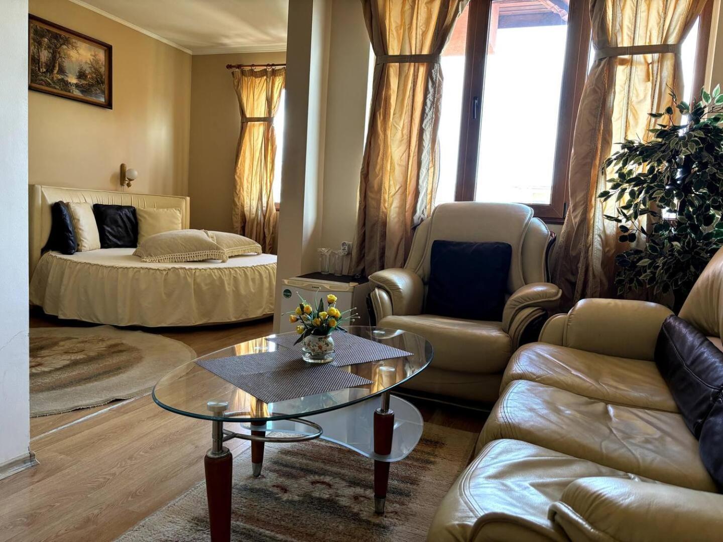 Hotel Rai Tryavna Eksteriør billede